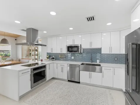 2210 NE 3rd Avenue Avenue Delray Beach FL 33444