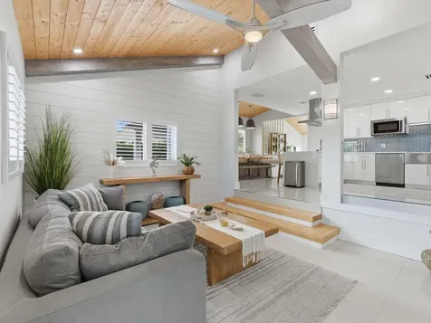 2210 NE 3rd Avenue Avenue Delray Beach FL 33444