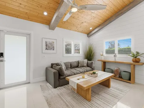2210 NE 3rd Avenue Avenue Delray Beach FL 33444