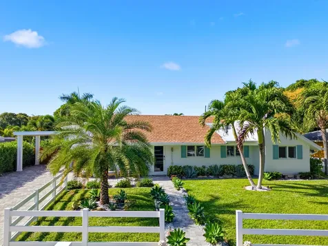 2210 NE 3rd Avenue Avenue Delray Beach FL 33444