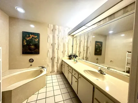 25 Pelican Pointe Drive Delray Beach FL 33483