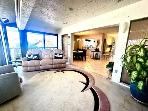 25 Pelican Pointe Drive Delray Beach FL 33483
