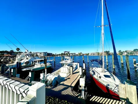 25 Pelican Pointe Drive Delray Beach FL 33483
