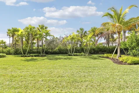 10901 Stellar Circle Palm Beach Gardens FL 33412