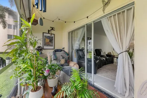 7500 NW 30th Place Sunrise FL 33313