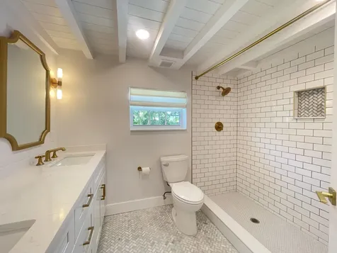 360 Alhambra Place West Palm Beach FL 33405