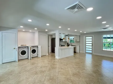 360 Alhambra Place West Palm Beach FL 33405