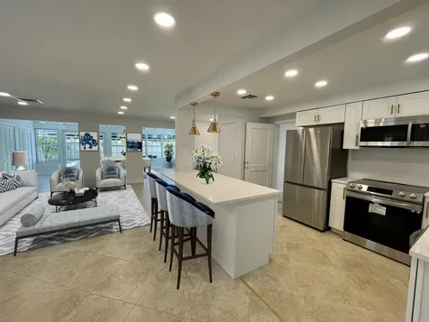 360 Alhambra Place West Palm Beach FL 33405