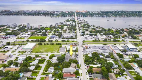 301 W Ocean Avenue Lantana FL 33462