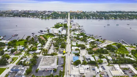301 W Ocean Avenue Lantana FL 33462
