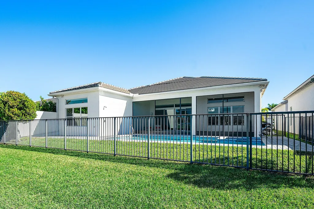 9753 Golden Crescent Drive Boynton Beach FL 33473