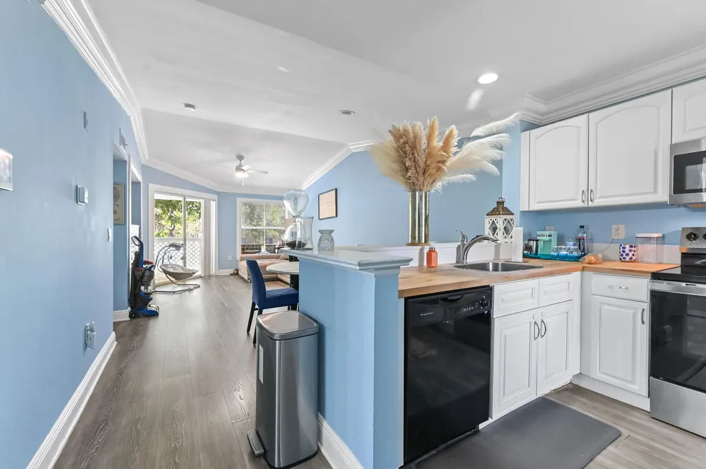 4847 Via Palm Lakes West Palm Beach FL 33417