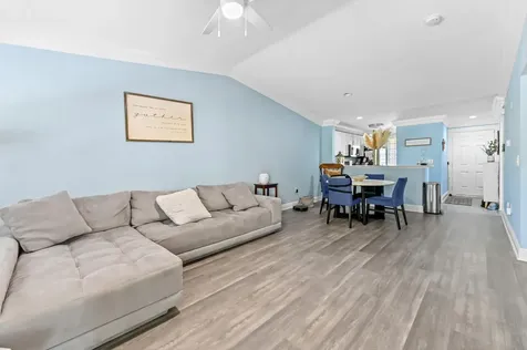 4847 Via Palm Lakes West Palm Beach FL 33417