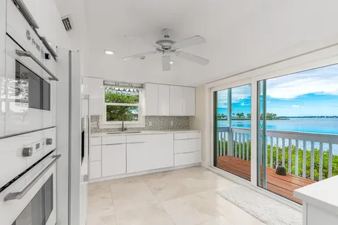 1470 SE Macarthur Boulevard Stuart FL 34996