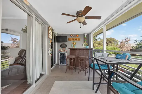 6 Garden Street Tequesta FL 33469