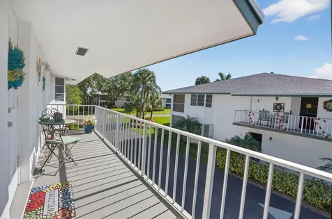 6 Garden Street Tequesta FL 33469