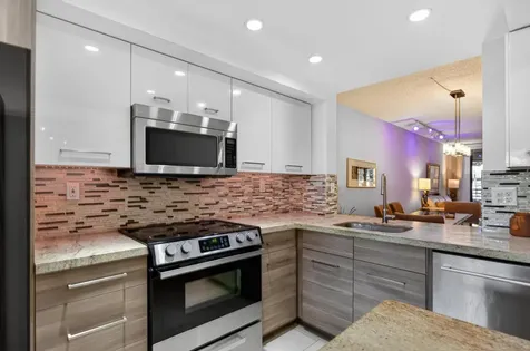 7547 Nw 79th Avenue Tamarac FL 33321
