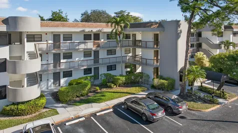 7547 Nw 79th Avenue Tamarac FL 33321