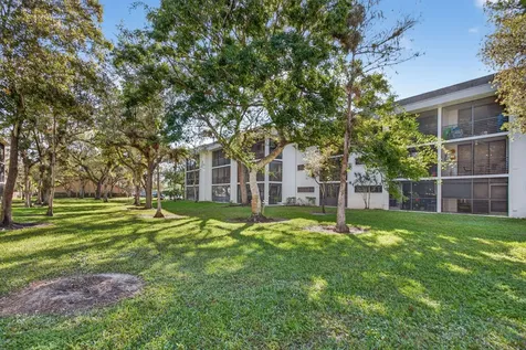 7547 Nw 79th Avenue Tamarac FL 33321