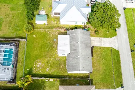 1972 Se Esterbrook Street Port Saint Lucie FL 34983