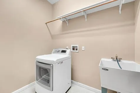 211 Nw Pleasant Grove Way Port Saint Lucie FL 34986