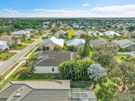 211 Nw Pleasant Grove Way Port Saint Lucie FL 34986