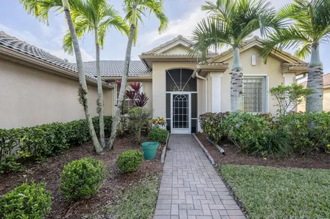 558 Waverly Circle Port Saint Lucie FL 34983