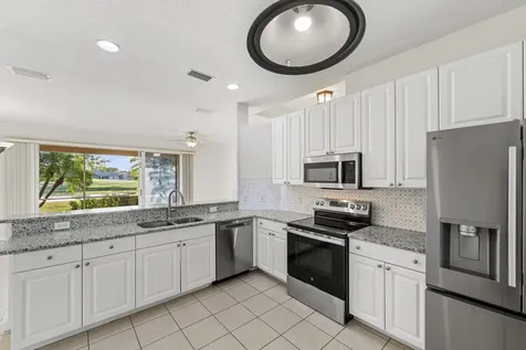 558 Waverly Circle Port Saint Lucie FL 34983