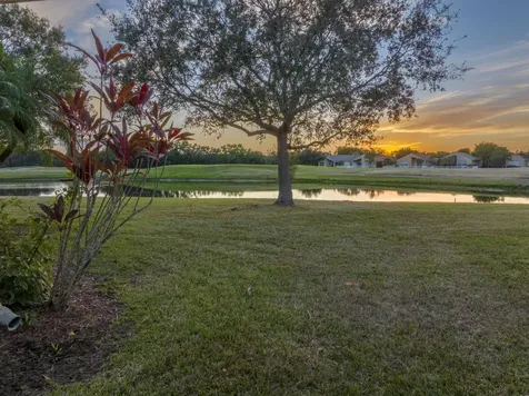 558 Waverly Circle Port Saint Lucie FL 34983