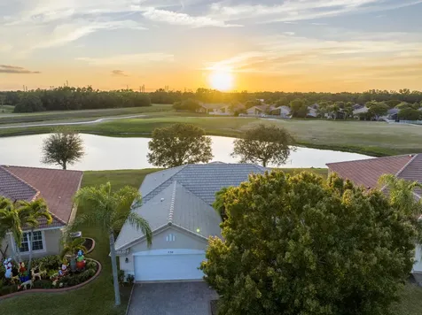 558 Waverly Circle Port Saint Lucie FL 34983
