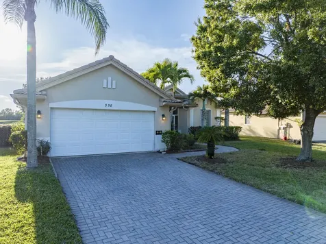558 Waverly Circle Port Saint Lucie FL 34983