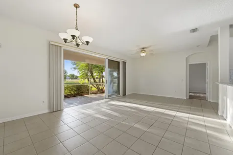 558 Waverly Circle Port Saint Lucie FL 34983