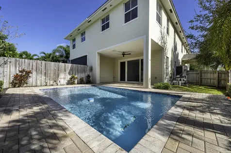 1031 Ne 13th Avenue Fort Lauderdale FL 33304