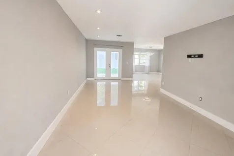 4135 Eastridge Circle Deerfield Beach FL 33064