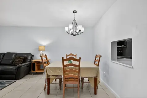 2615 Ne 1st Court Boynton Beach FL 33435