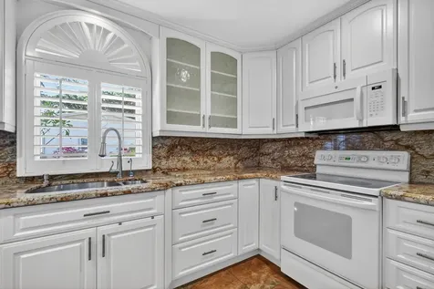 5926 Los Alamos Lane Delray Beach FL 33484