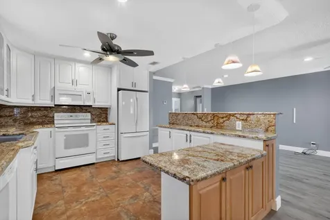 5926 Los Alamos Lane Delray Beach FL 33484