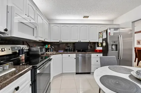 5099 Splendido Court Boynton Beach FL 33437