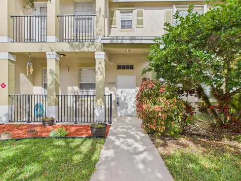 2139 Se Jamieson Drive Port Saint Lucie FL 34952