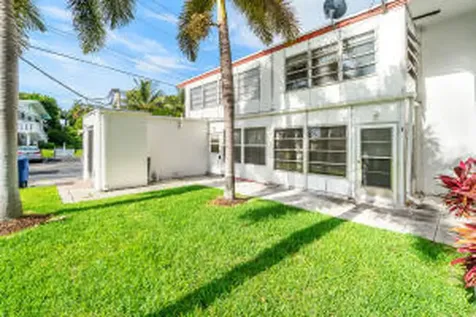 2020 Lake Osborne Drive Lake Worth Beach FL 33461