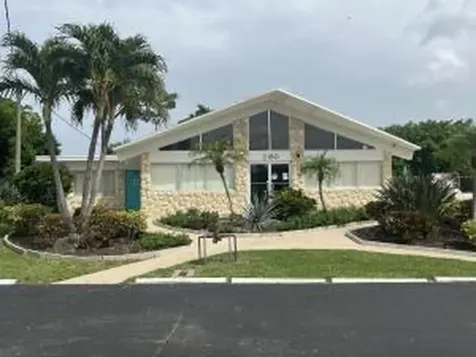 2020 Lake Osborne Drive Lake Worth Beach FL 33461