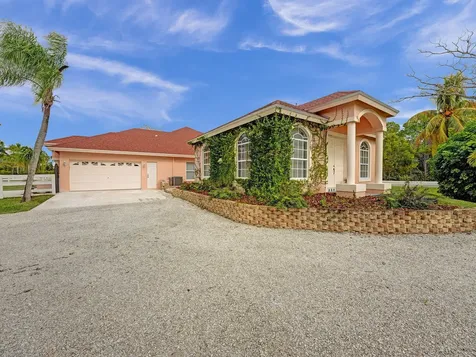 3950 Horse Trail Loxahatchee FL 33470
