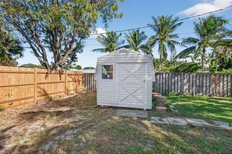 1122 N L Street Lake Worth Beach FL 33460