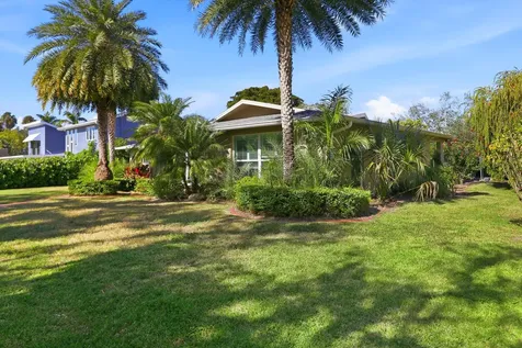 74 Aqua Lane North Fort Myers FL 33903