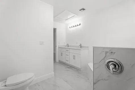 884 Sw Thrift Avenue Port Saint Lucie FL 34953