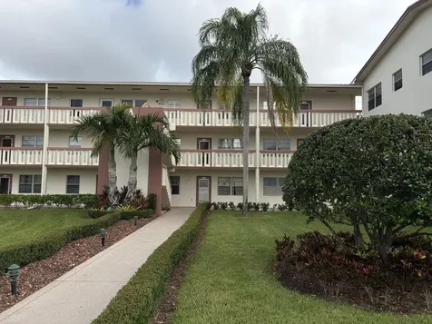 37 Preston A Boca Raton FL 33434