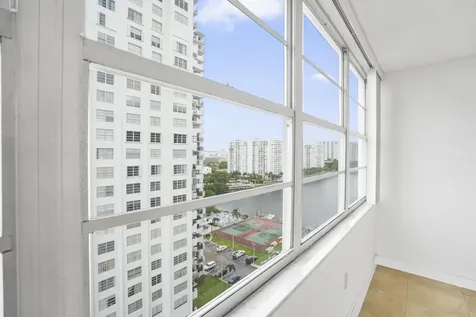 18051 Biscayne Boulevard Aventura FL 33160
