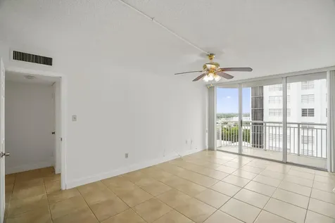 18051 Biscayne Boulevard Aventura FL 33160