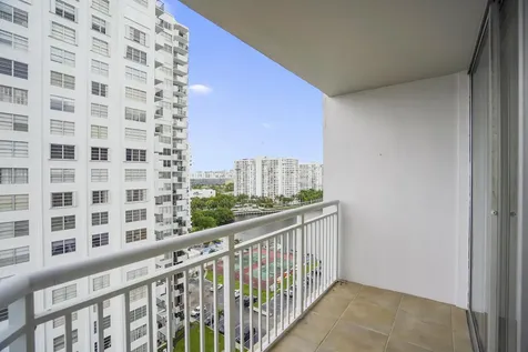 18051 Biscayne Boulevard Aventura FL 33160