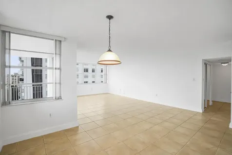 18051 Biscayne Boulevard Aventura FL 33160